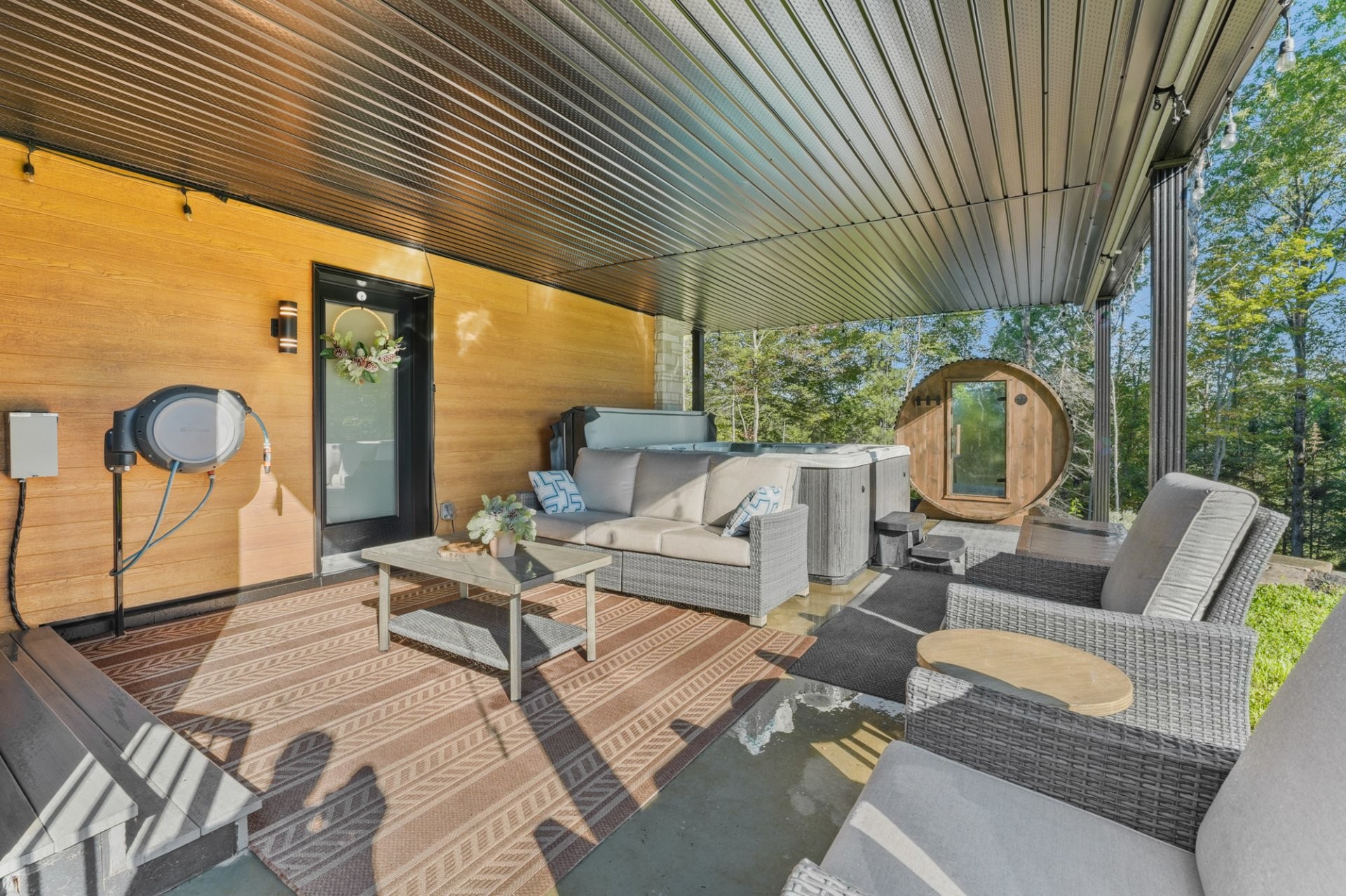 









31


Ch. de l'Altitude

,
Saint-Côme,




QC
J0K2B0

