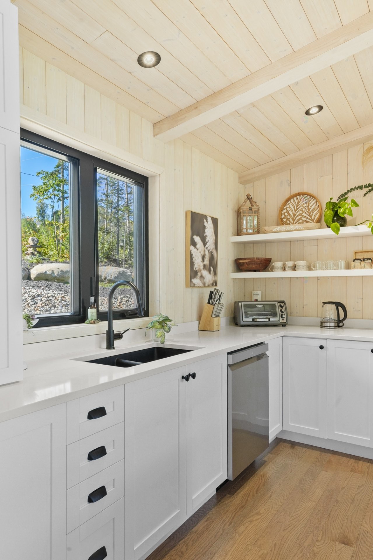 









31


Ch. de l'Altitude

,
Saint-Côme,




QC
J0K2B0

