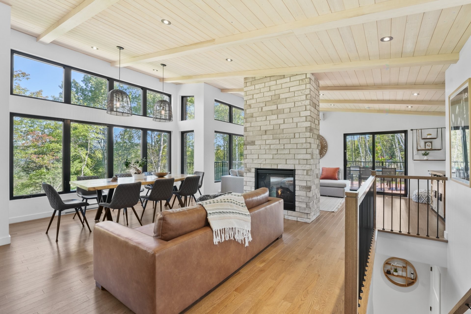 









31


Ch. de l'Altitude

,
Saint-Côme,




QC
J0K2B0

