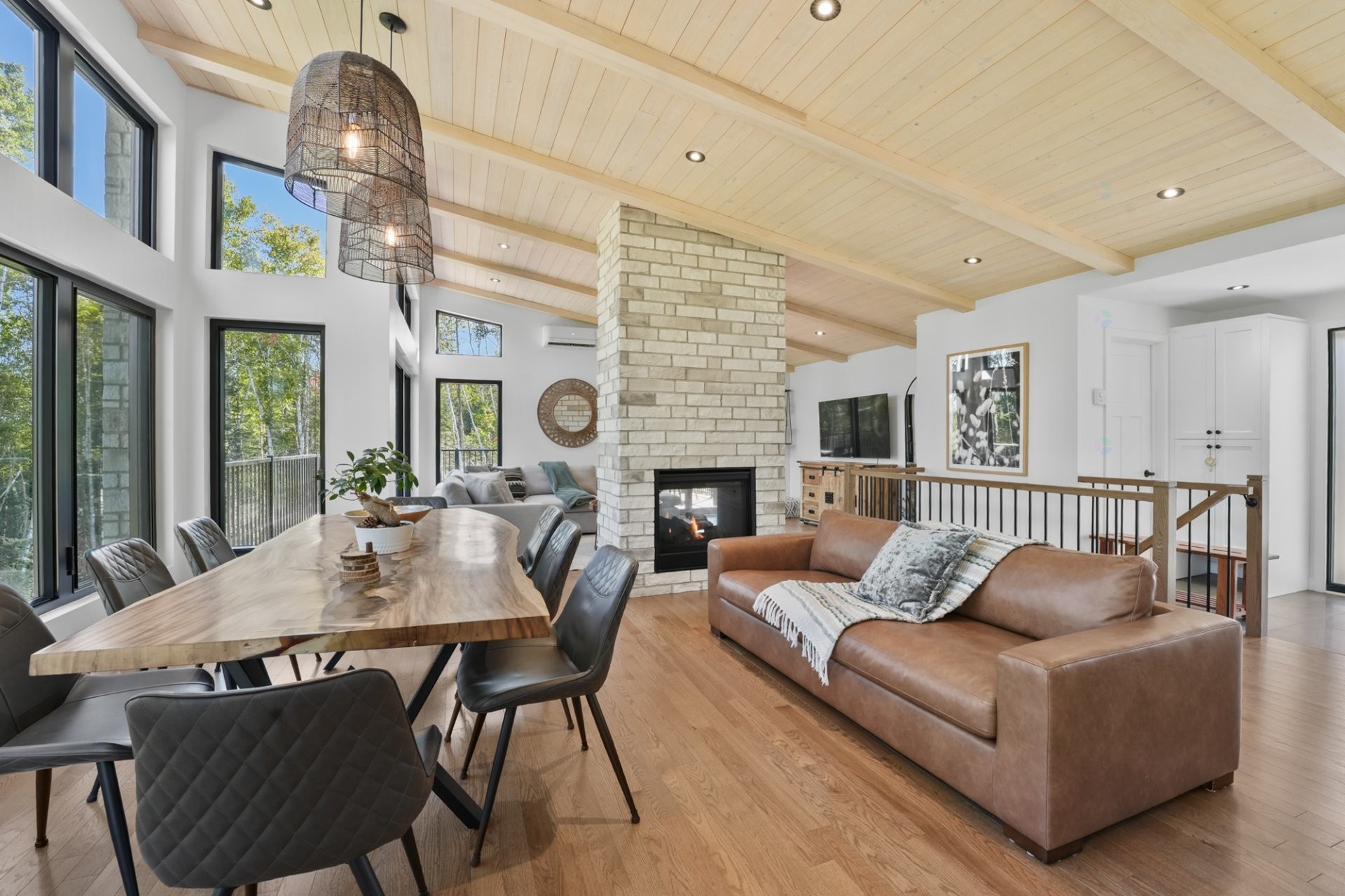 









31


Ch. de l'Altitude

,
Saint-Côme,




QC
J0K2B0

