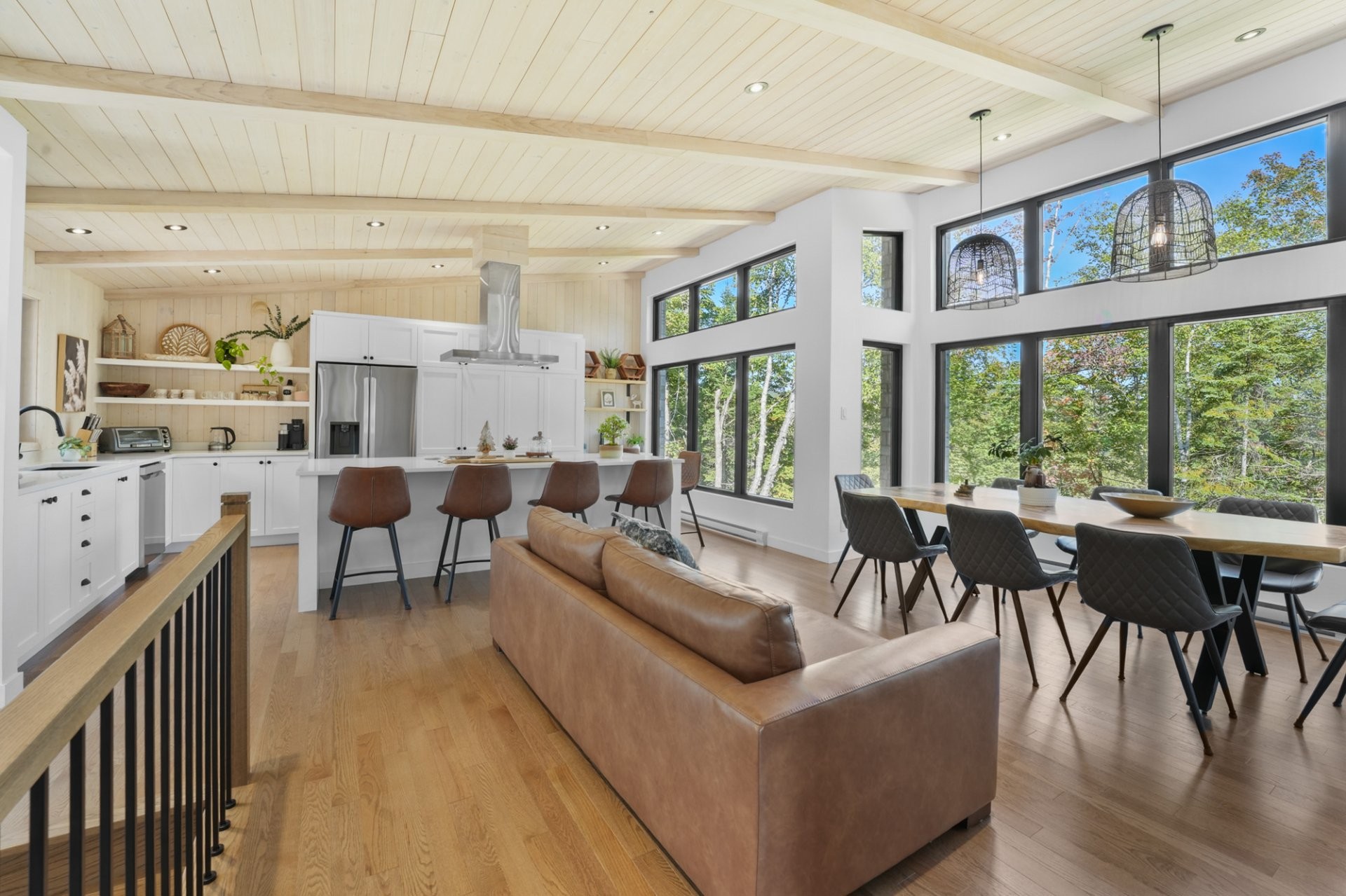 









31


Ch. de l'Altitude

,
Saint-Côme,




QC
J0K2B0

