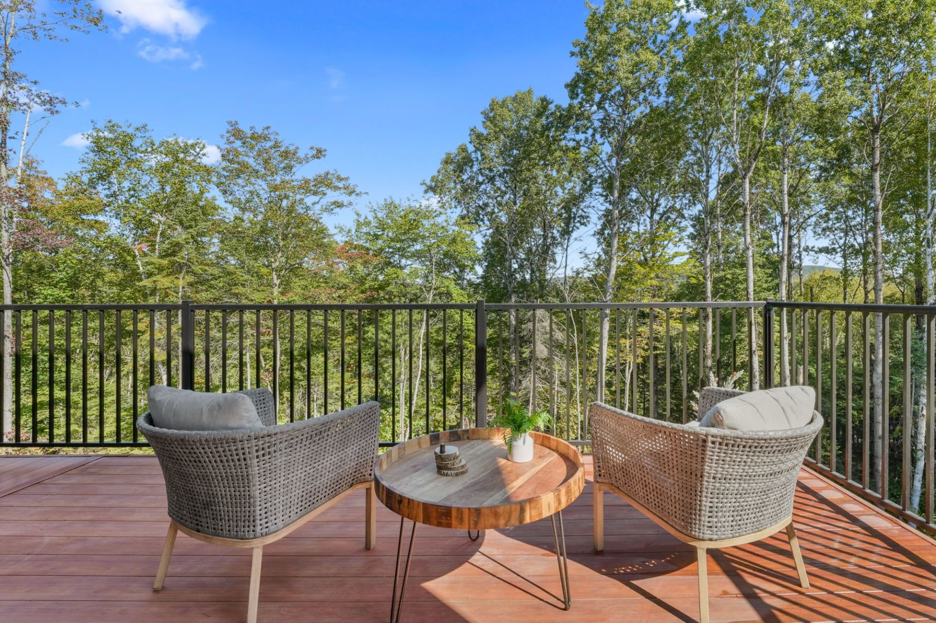 









31


Ch. de l'Altitude

,
Saint-Côme,




QC
J0K2B0

