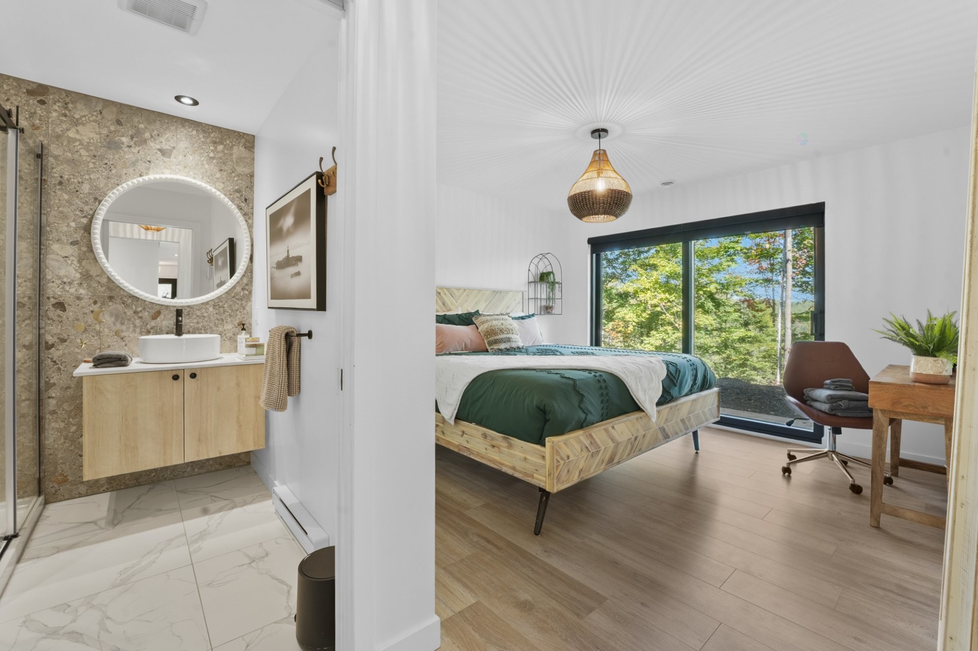 









31


Ch. de l'Altitude

,
Saint-Côme,




QC
J0K2B0

