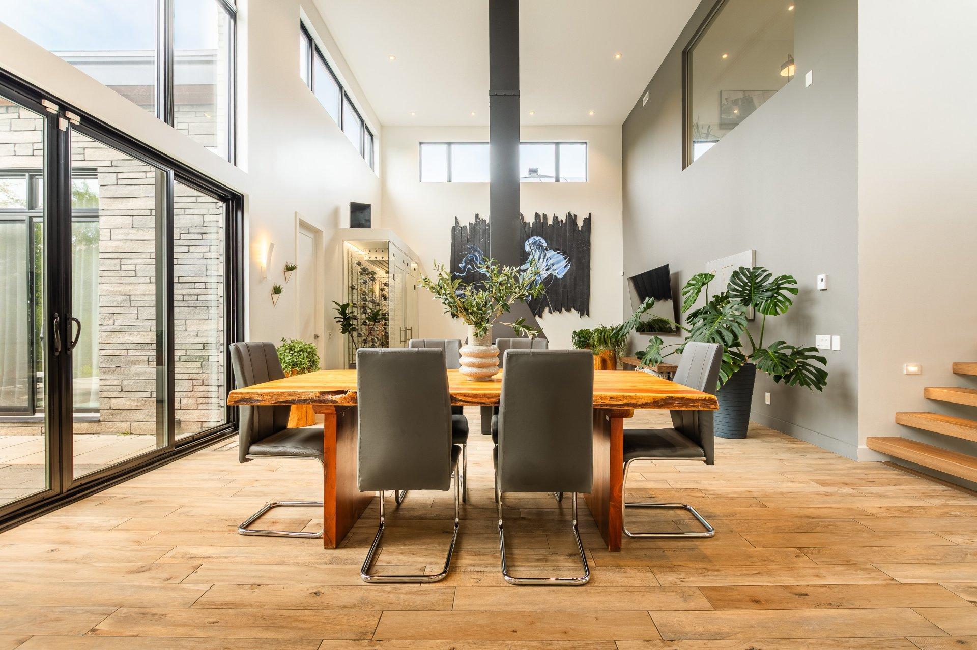 









104


Rue de l'Oiselet

,
Carignan,




QC
J3L7C3

