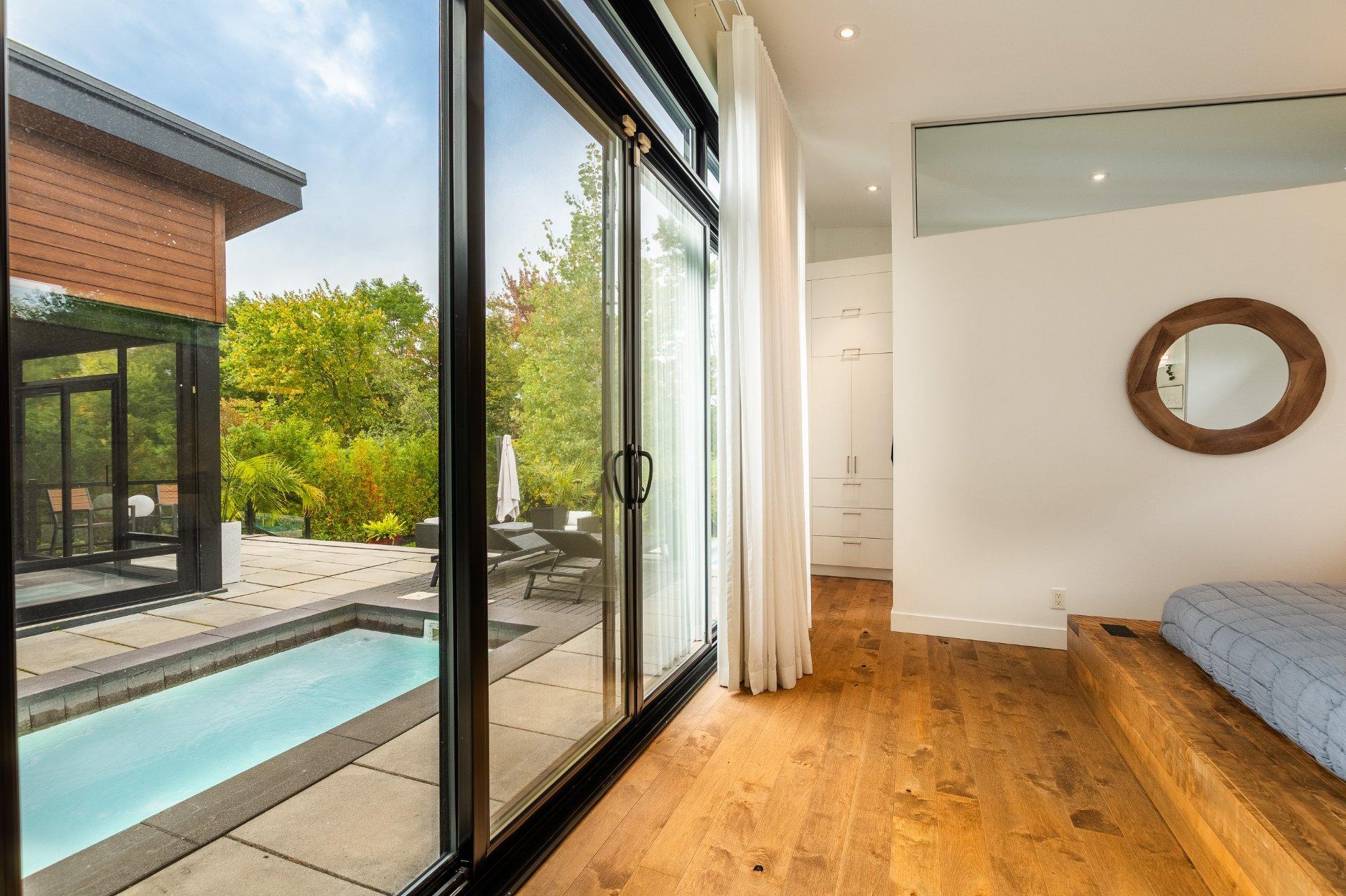 









104


Rue de l'Oiselet

,
Carignan,




QC
J3L7C3

