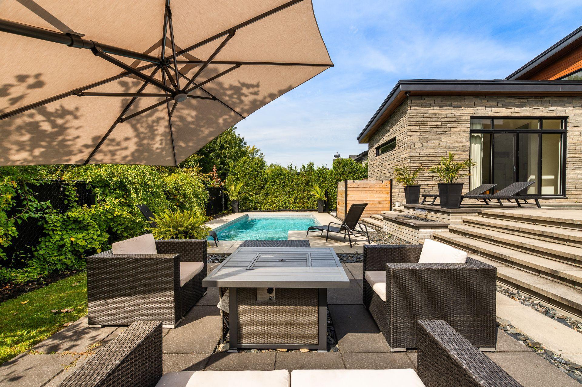 









104


Rue de l'Oiselet

,
Carignan,




QC
J3L7C3

