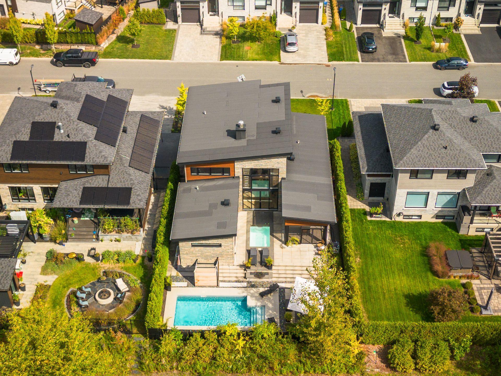 









104


Rue de l'Oiselet

,
Carignan,




QC
J3L7C3

