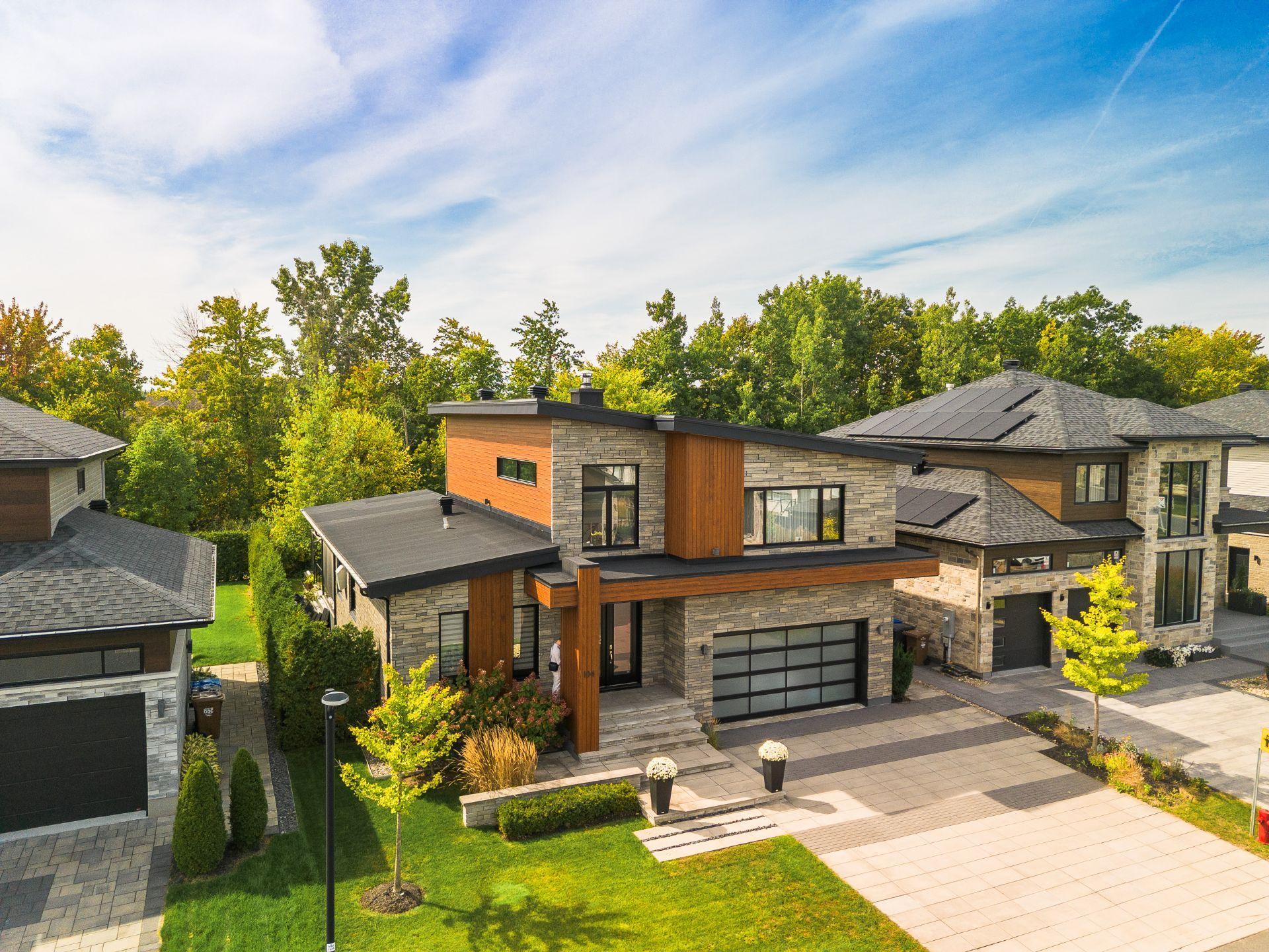 









104


Rue de l'Oiselet

,
Carignan,




QC
J3L7C3

