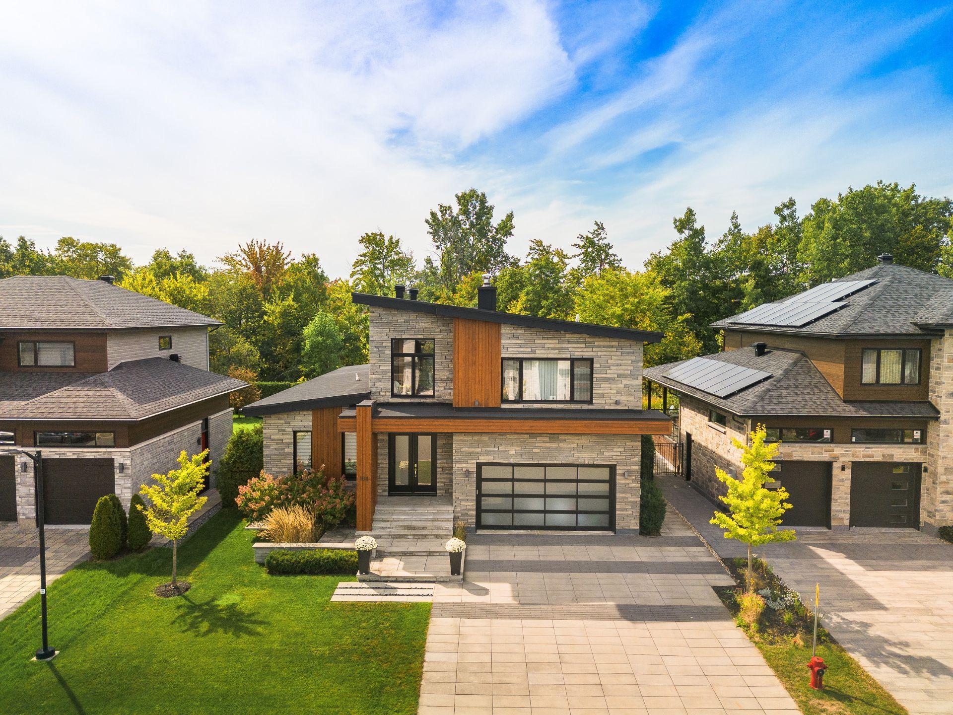 









104


Rue de l'Oiselet

,
Carignan,




QC
J3L7C3

