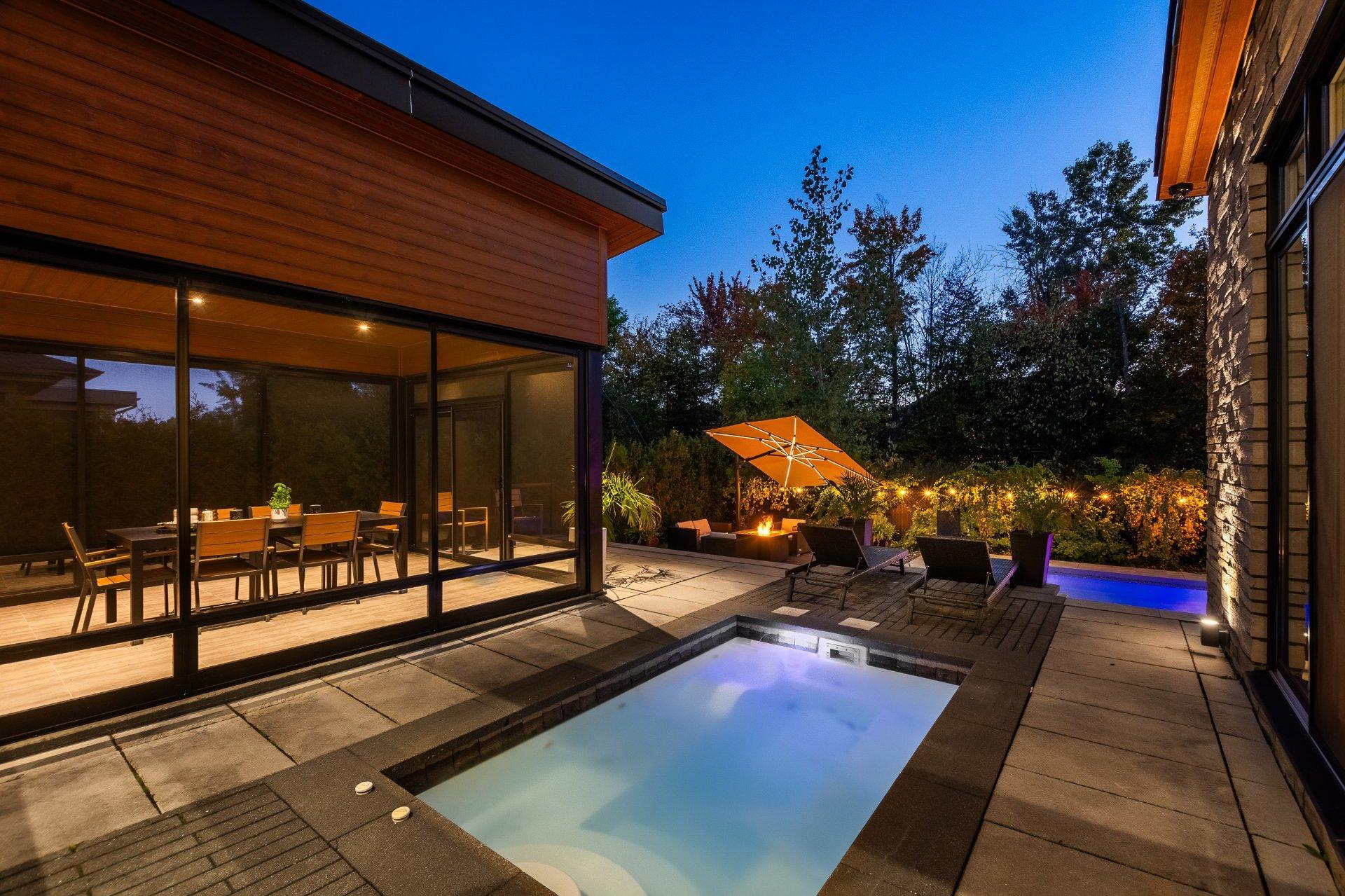 









104


Rue de l'Oiselet

,
Carignan,




QC
J3L7C3

