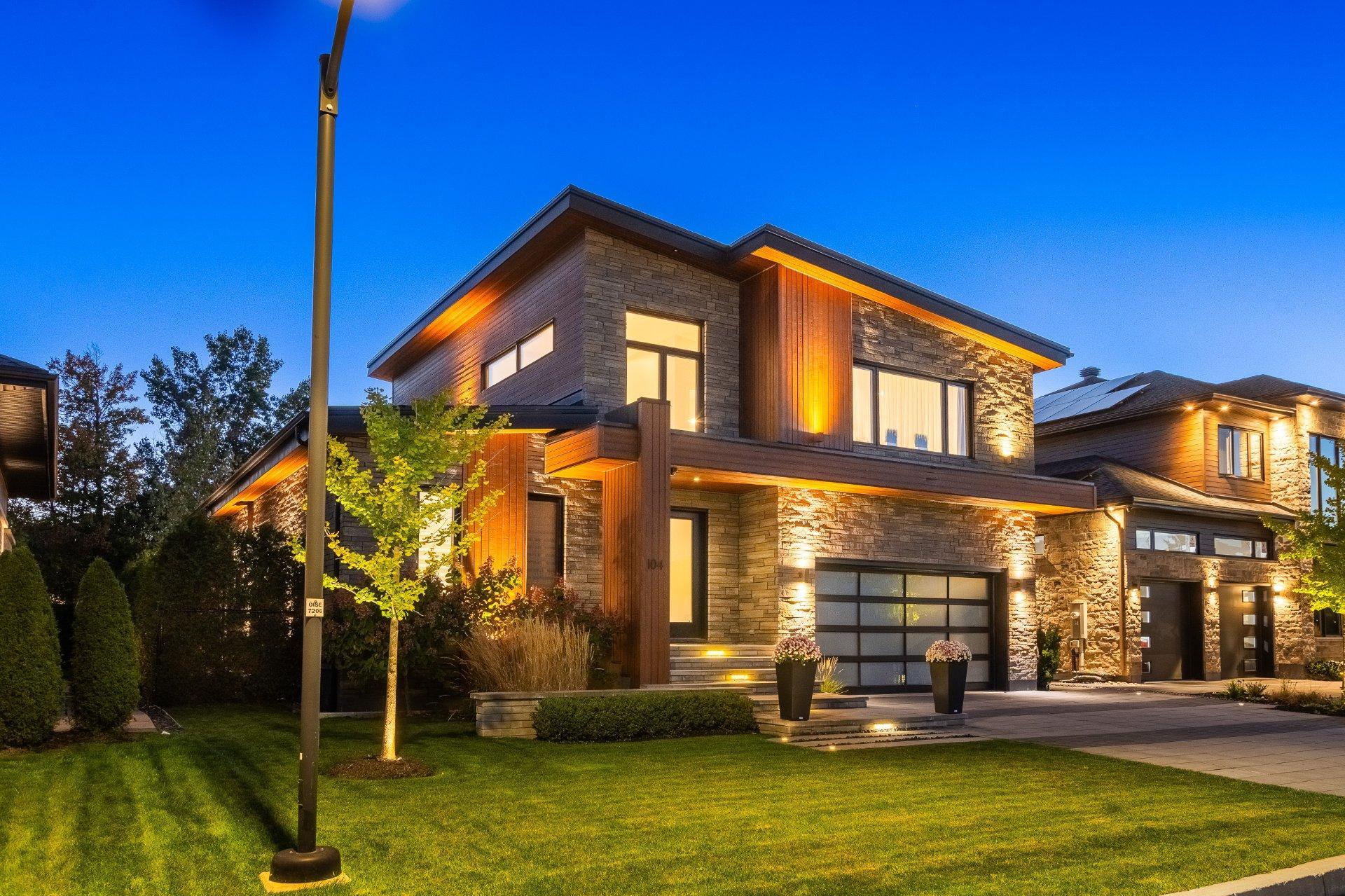 









104


Rue de l'Oiselet

,
Carignan,




QC
J3L7C3

