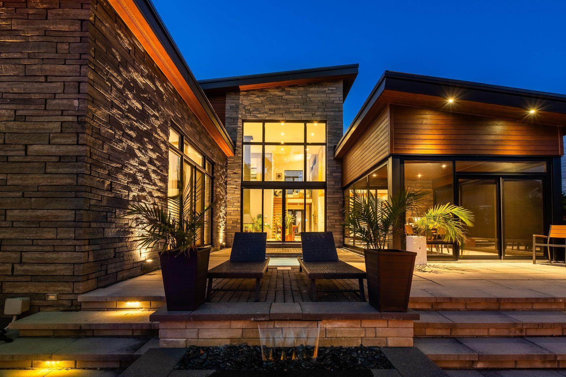 









104


Rue de l'Oiselet

,
Carignan,




QC
J3L7C3

