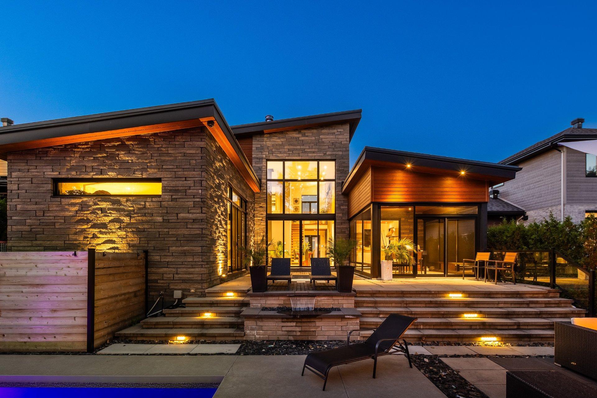 









104


Rue de l'Oiselet

,
Carignan,




QC
J3L7C3

