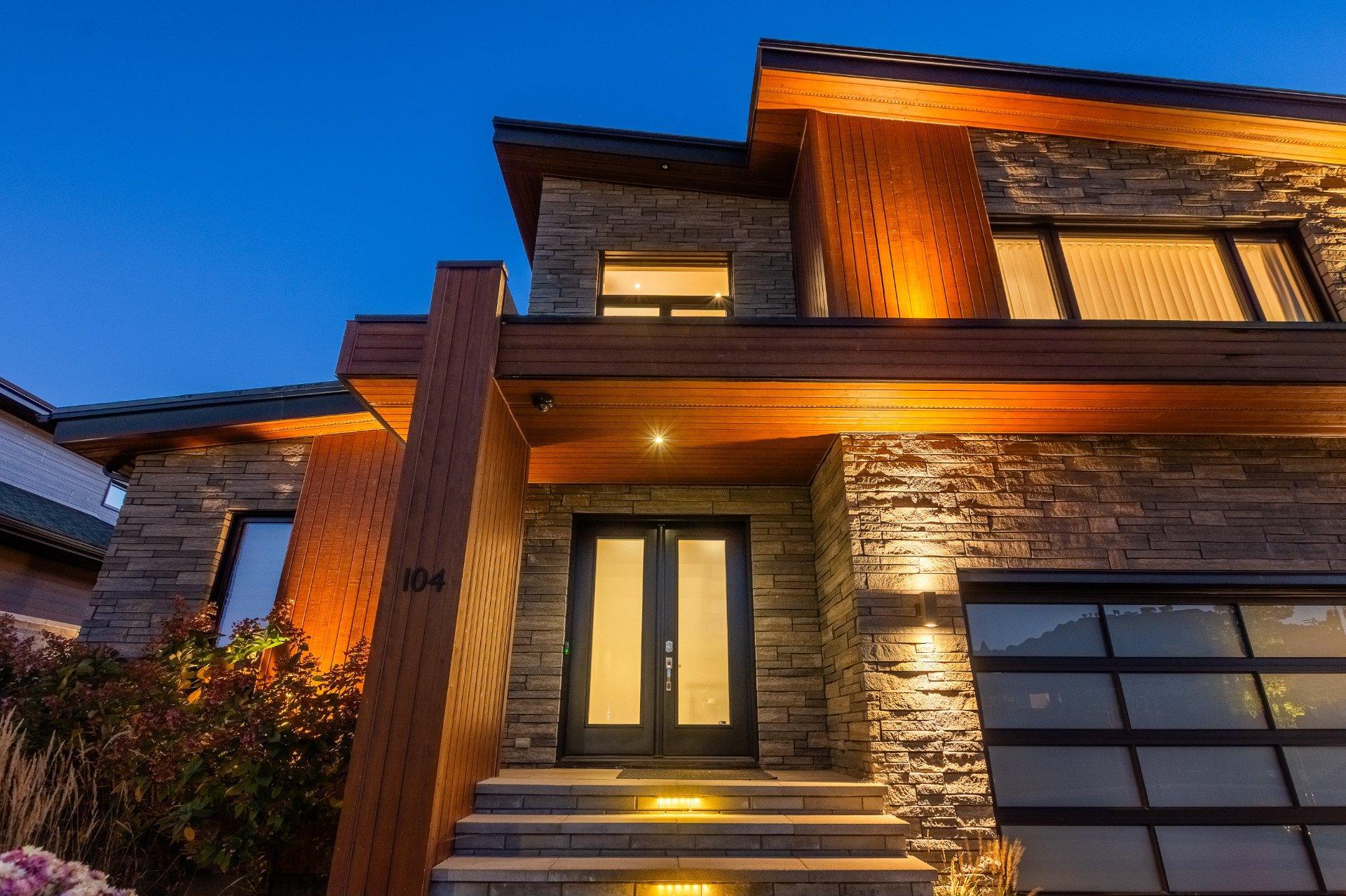 









104


Rue de l'Oiselet

,
Carignan,




QC
J3L7C3

