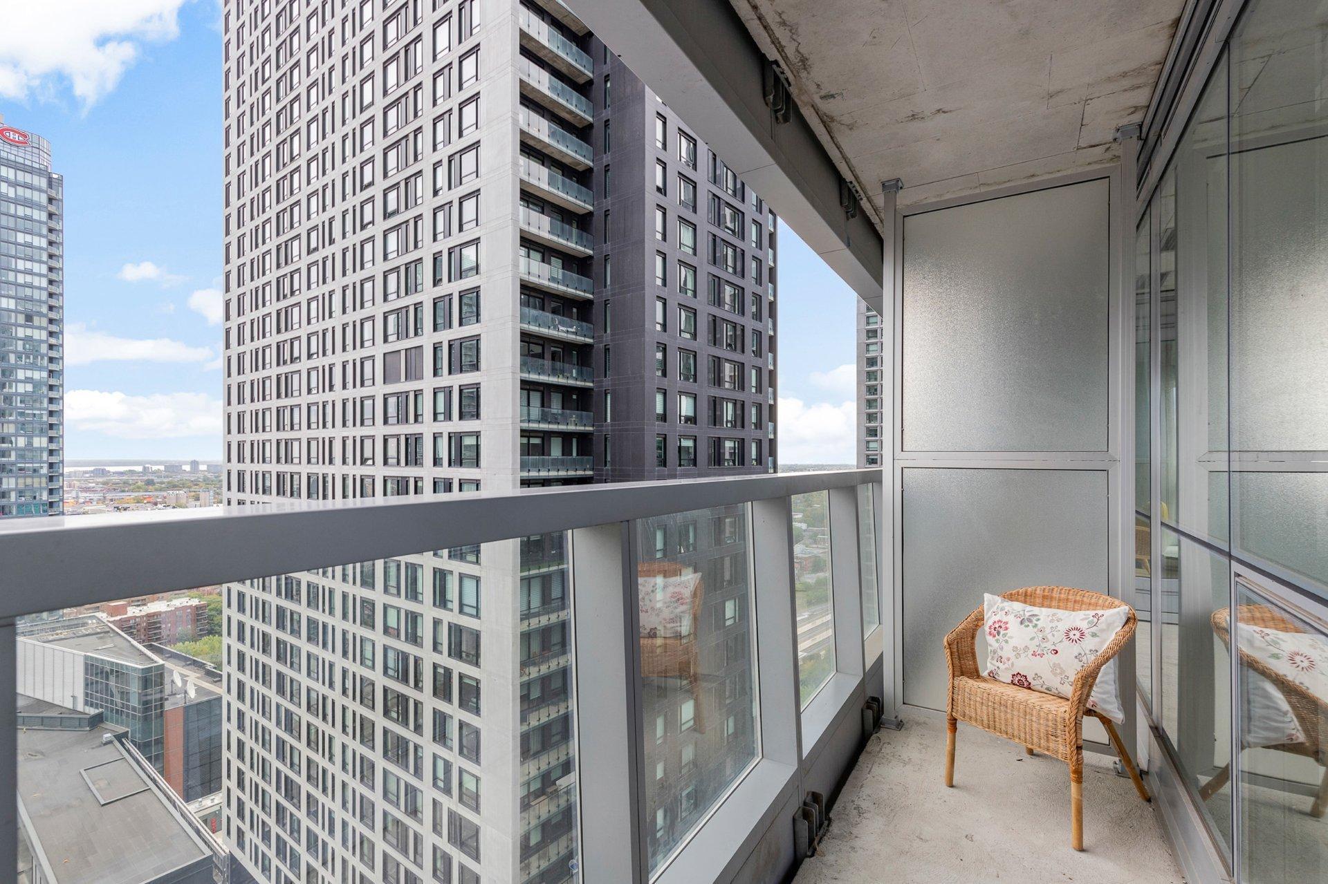 









1050


Rue Drummond

, 2303,
Montréal (Ville-Marie),




QC
H3B0G3

