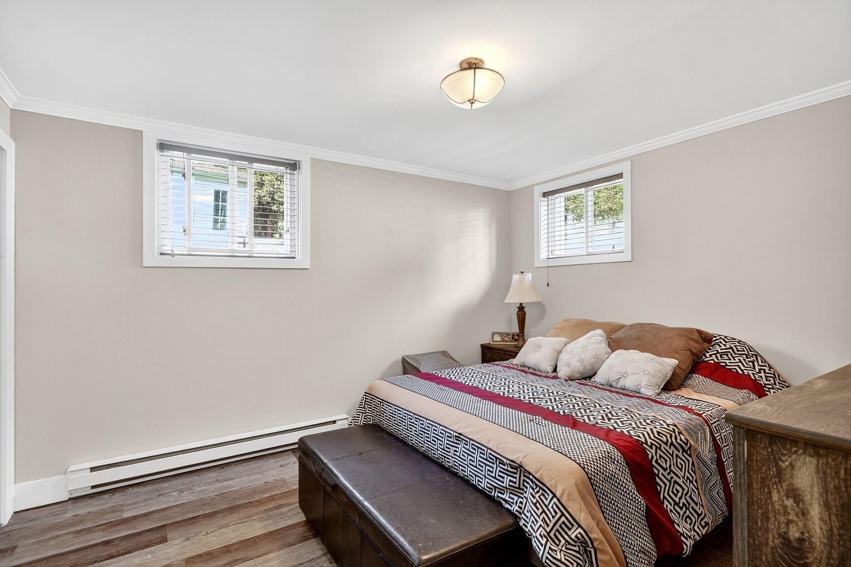 









345


3e Boulevard

,
Saint-Jérôme,




QC
J7Z3L8

