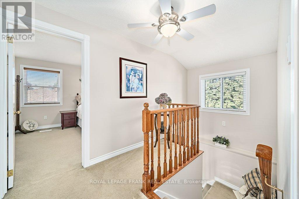 












483 NIPIGON STREET

,
Oshawa (McLaughlin),




Ontario
L1J4P6

