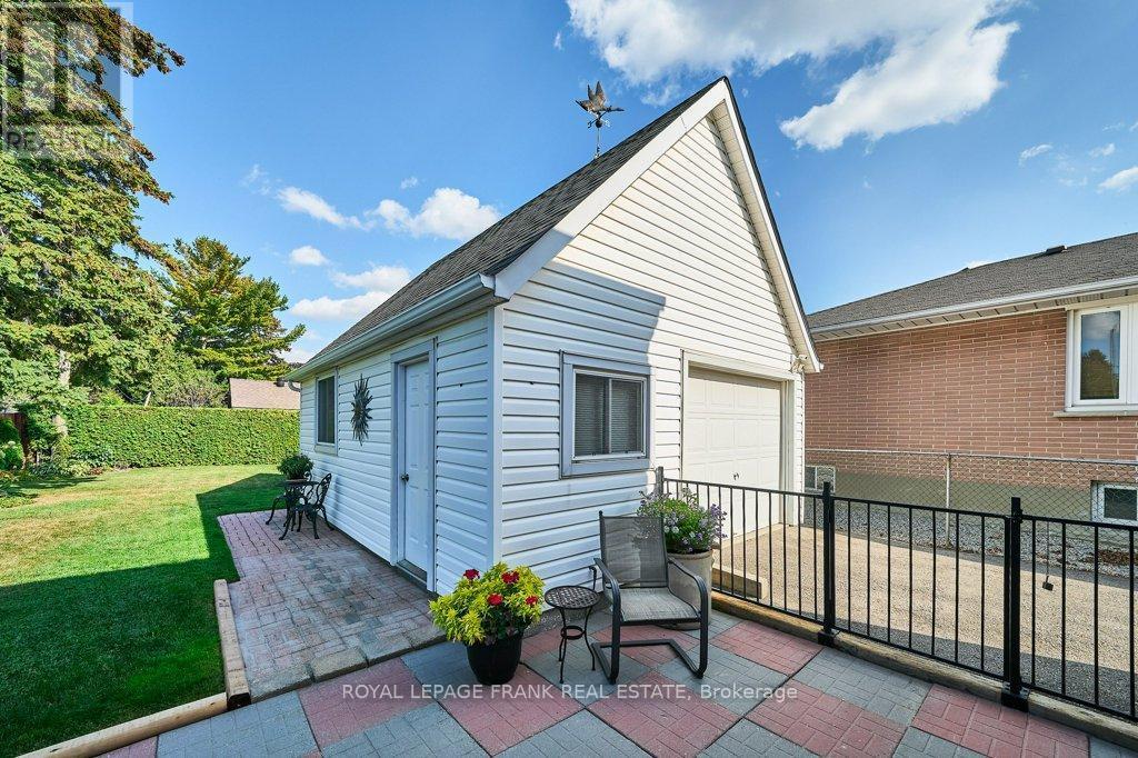 












483 NIPIGON STREET

,
Oshawa (McLaughlin),




Ontario
L1J4P6

