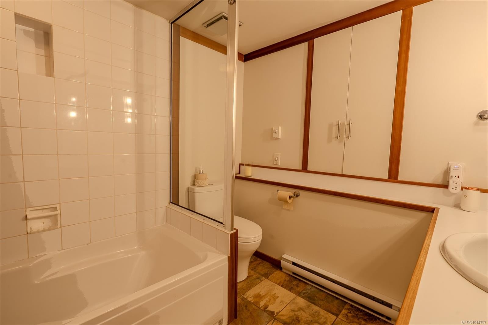 









124


Margaret

Ave,
Salt Spring,




BC
V8K 1H4

