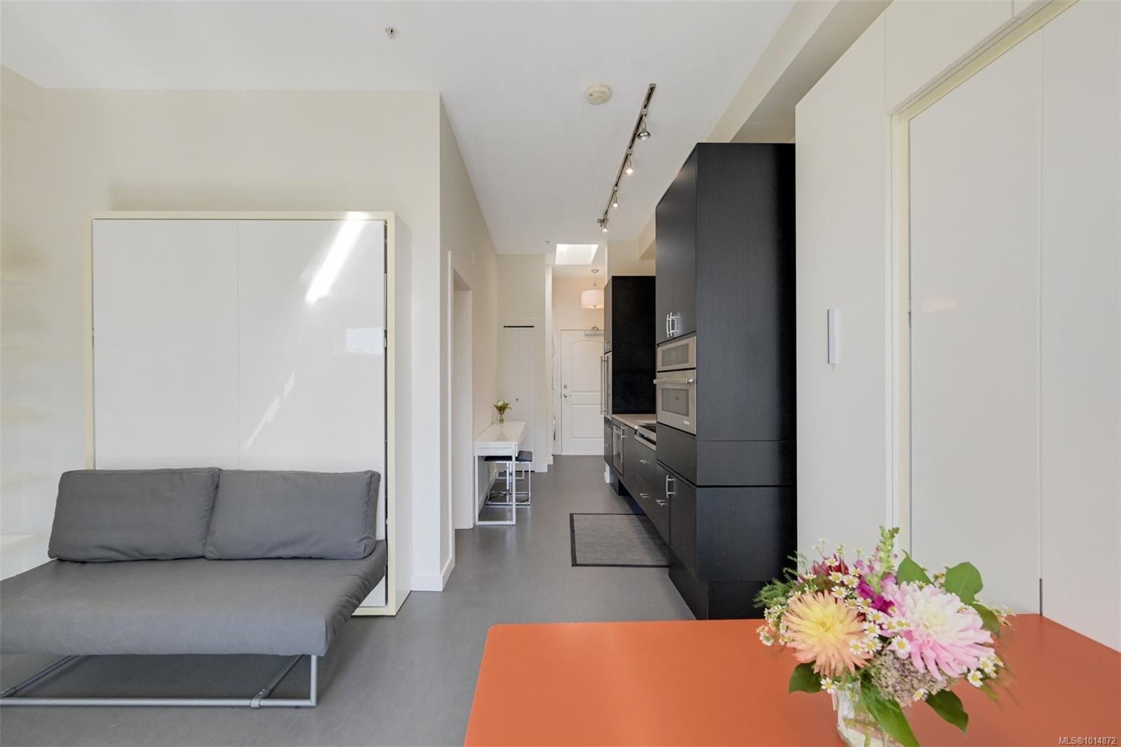 









1007


Johnson

St, 404,
Victoria,




BC
V8V 3N6

