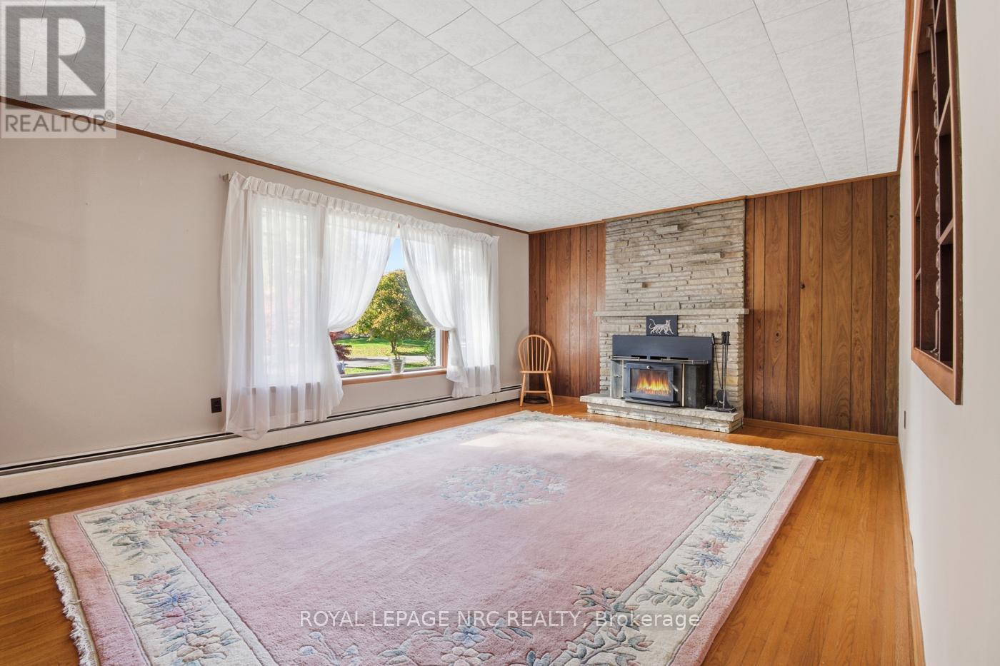 












10592 WOODLAND DRIVE

,
Wainfleet (Lakeshore),




Ontario
L3K5V4

