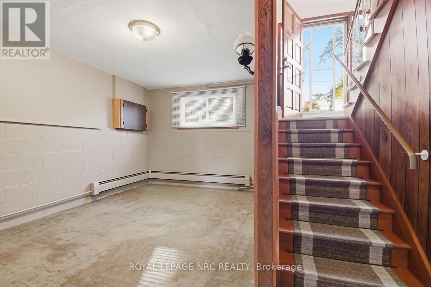 












10592 WOODLAND DRIVE

,
Wainfleet (Lakeshore),




Ontario
L3K5V4

