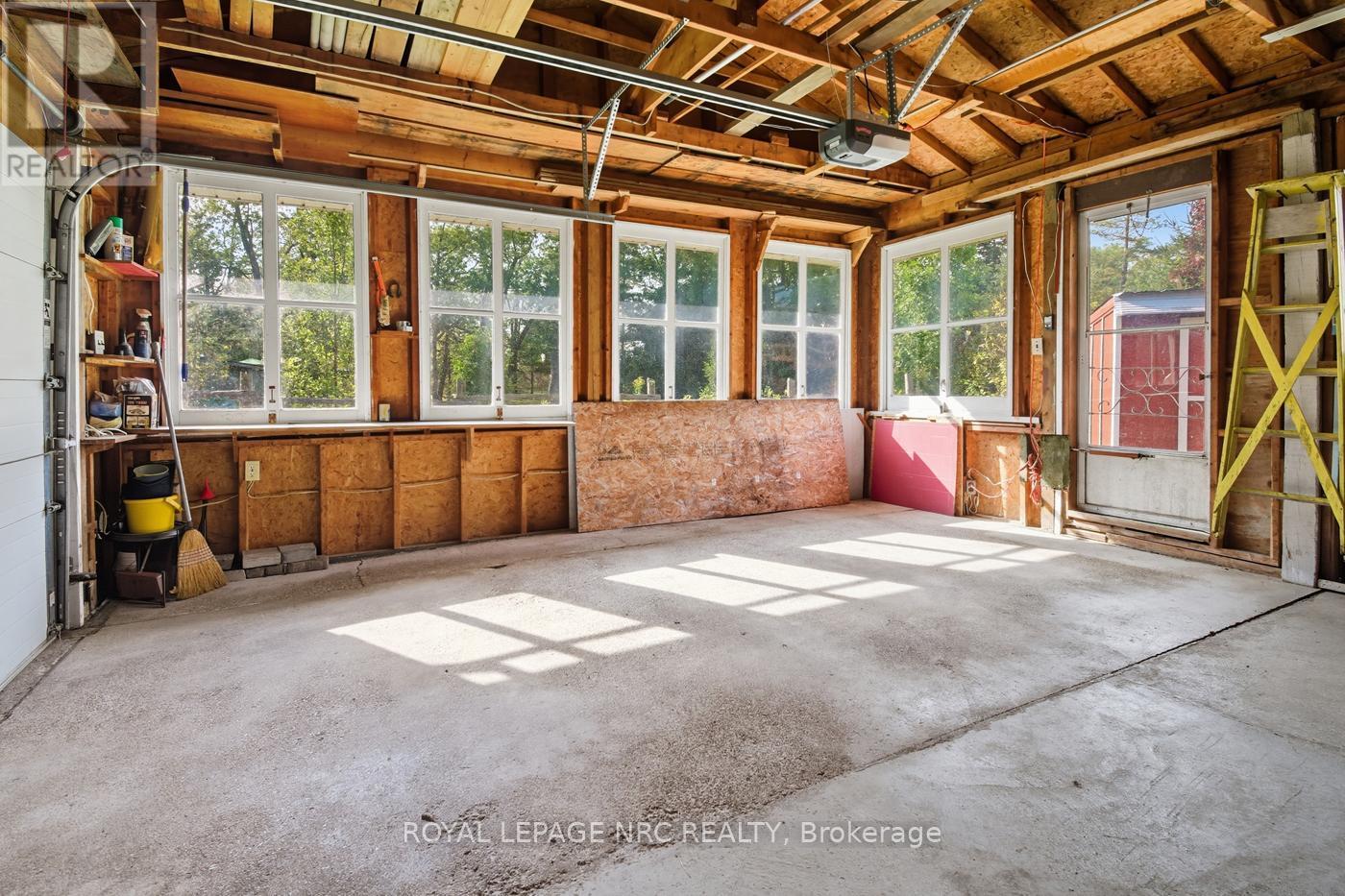 












10592 WOODLAND DRIVE

,
Wainfleet (Lakeshore),




Ontario
L3K5V4

