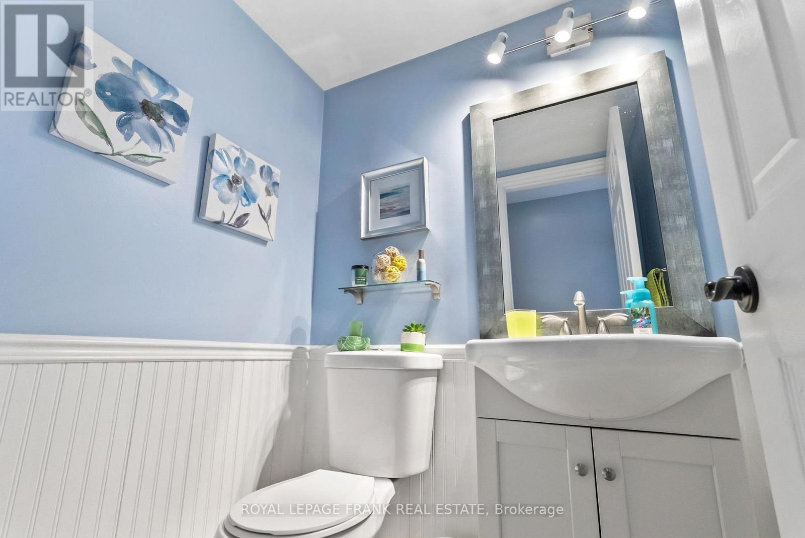 












24 INGOLD LANE

,
Ajax (Central),




Ontario
L1Z1K3

