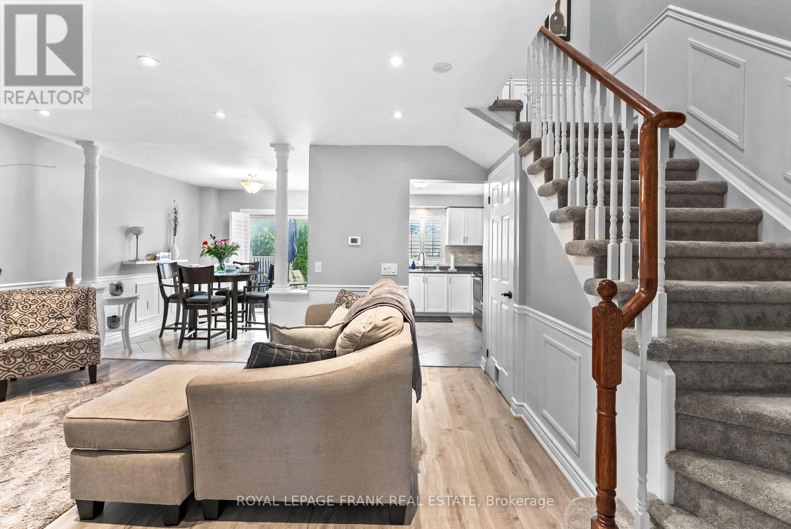 












24 INGOLD LANE

,
Ajax (Central),




Ontario
L1Z1K3

