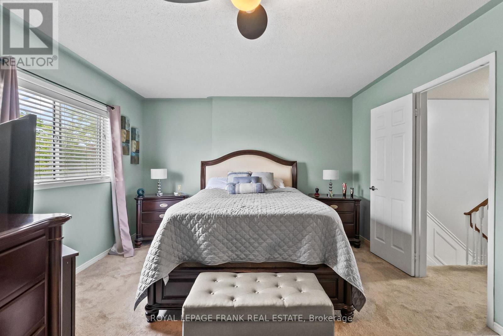 












24 INGOLD LANE

,
Ajax (Central),




Ontario
L1Z1K3

