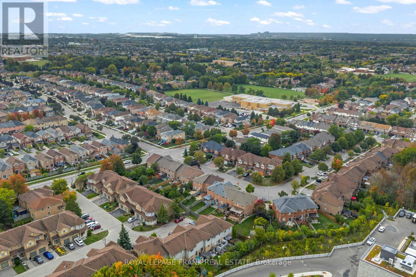 












24 INGOLD LANE

,
Ajax (Central),




Ontario
L1Z1K3

