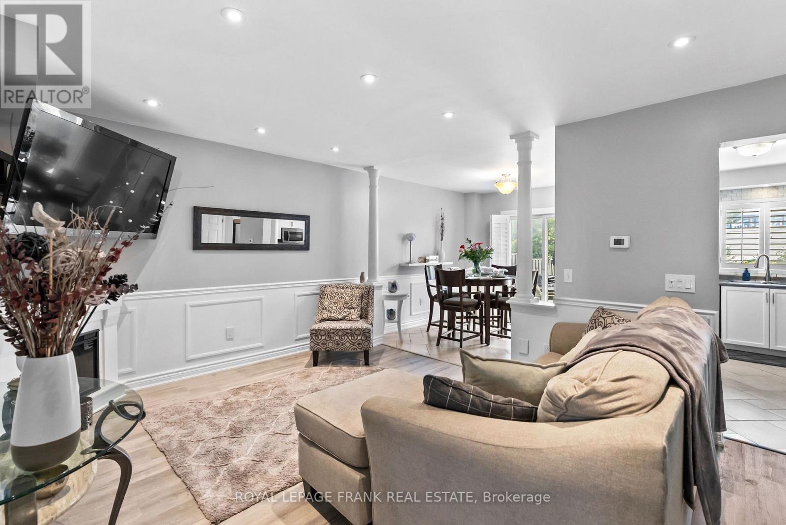 












24 INGOLD LANE

,
Ajax (Central),




Ontario
L1Z1K3

