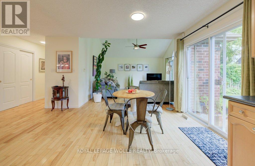 












704 SHEDIAC CRESCENT

,
Waterloo,




Ontario
N2K4H5

