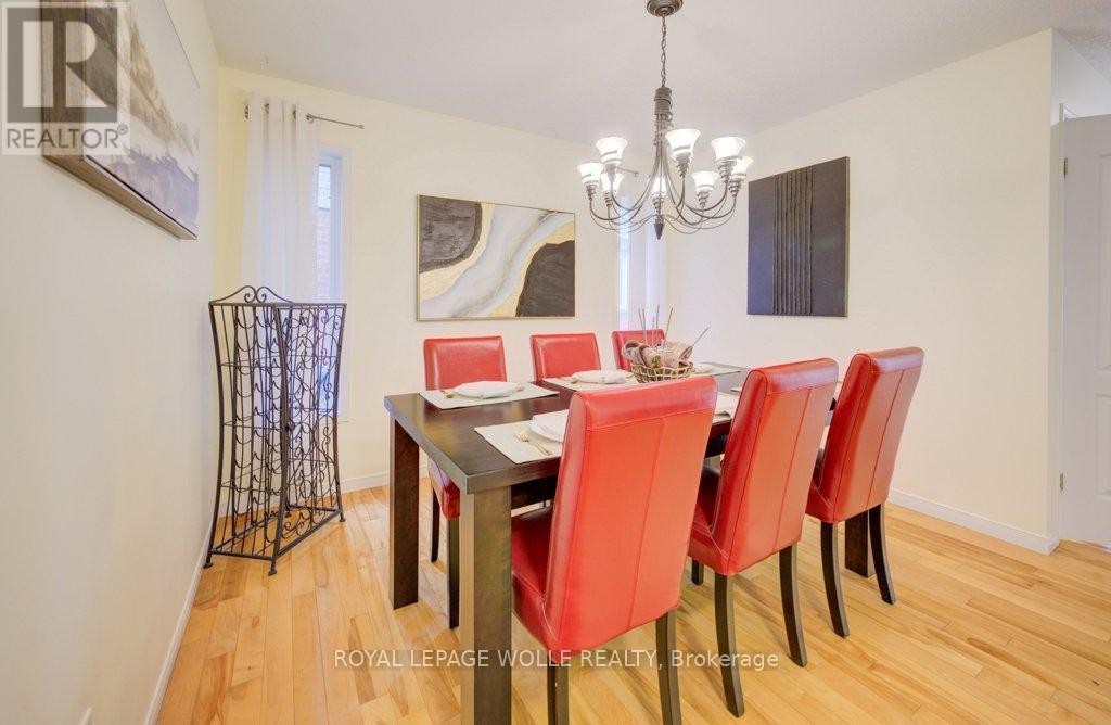 












704 SHEDIAC CRESCENT

,
Waterloo,




Ontario
N2K4H5

