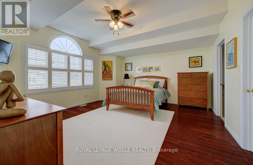 












704 SHEDIAC CRESCENT

,
Waterloo,




Ontario
N2K4H5

