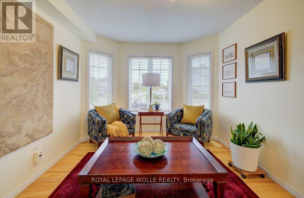 












704 SHEDIAC CRESCENT

,
Waterloo,




Ontario
N2K4H5

