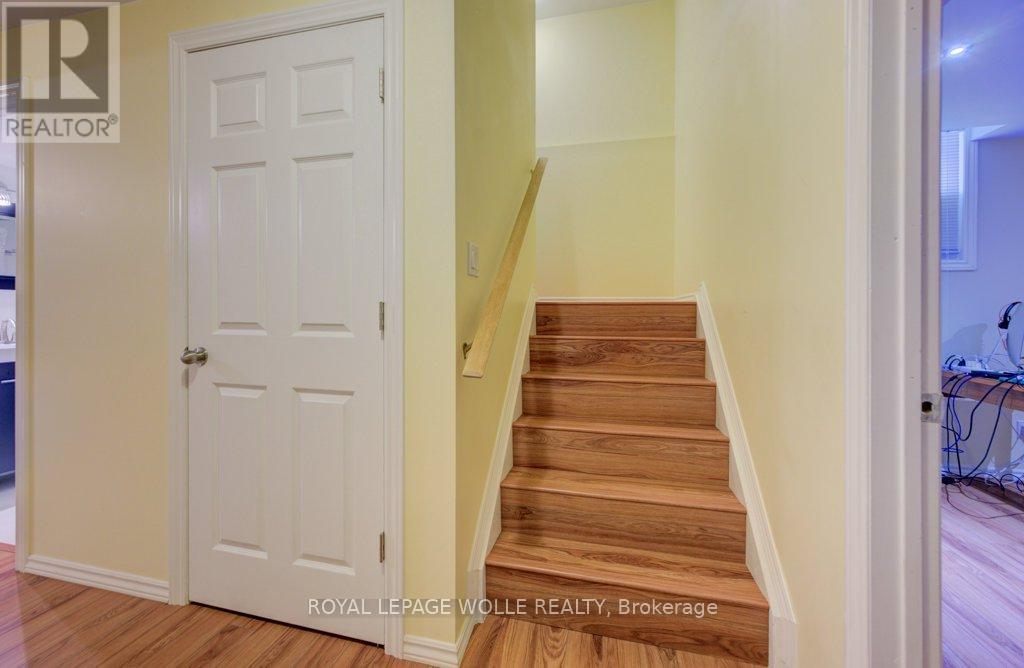 












704 SHEDIAC CRESCENT

,
Waterloo,




Ontario
N2K4H5

