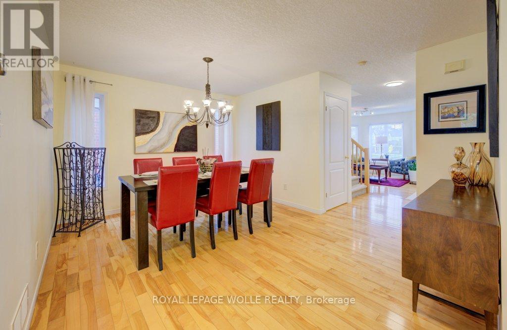 












704 SHEDIAC CRESCENT

,
Waterloo,




Ontario
N2K4H5

