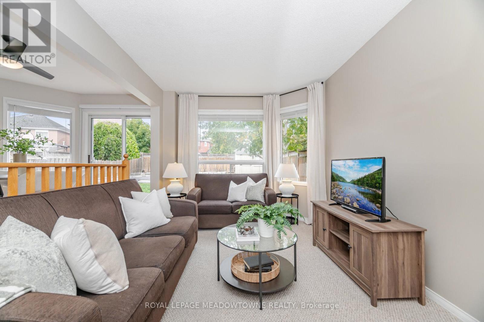 












33 HARROP AVENUE

,
Halton Hills,




Ontario
L7G5R4

