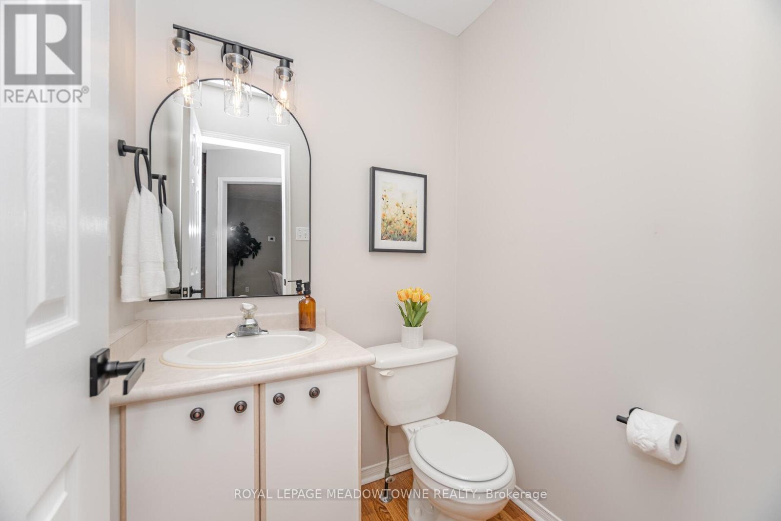 












33 HARROP AVENUE

,
Halton Hills,




Ontario
L7G5R4

