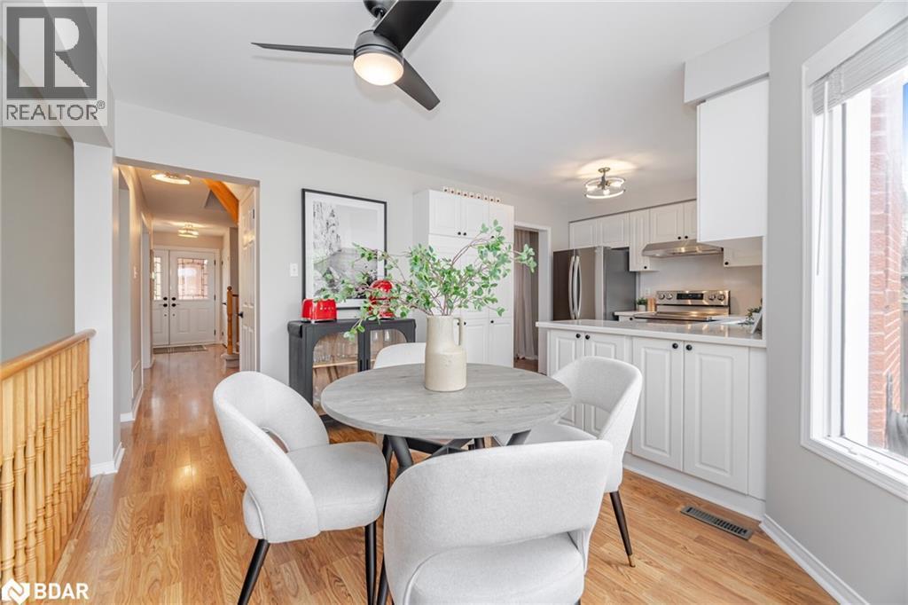 












33 HARROP Avenue

,
Georgetown,




Ontario
L7G5R4

