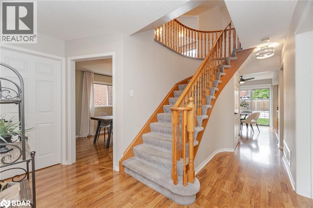 












33 HARROP Avenue

,
Georgetown,




Ontario
L7G5R4

