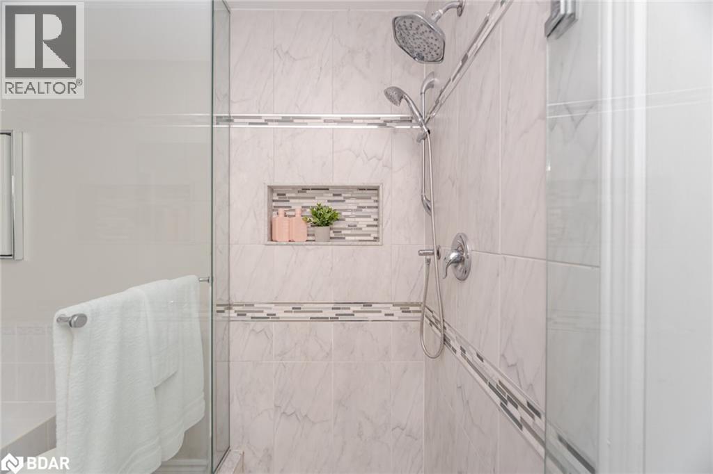 












33 HARROP Avenue

,
Georgetown,




Ontario
L7G5R4

