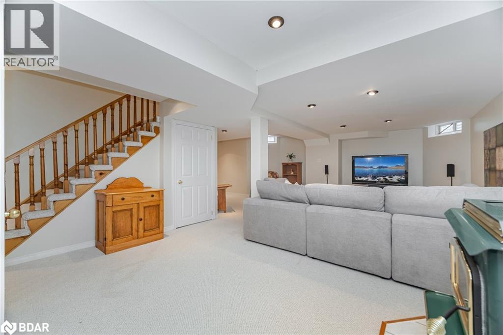 












33 HARROP Avenue

,
Georgetown,




Ontario
L7G5R4

