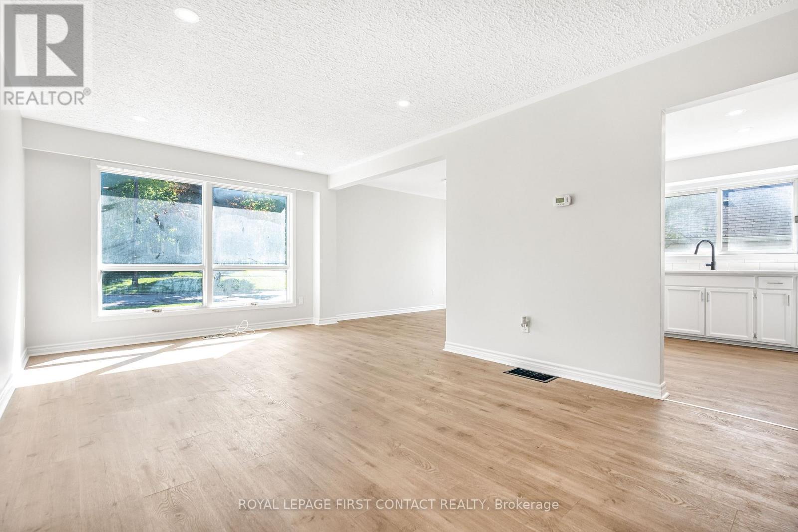 












14&16 PEEL STREET

,
Barrie,




Ontario
L4M3K8

