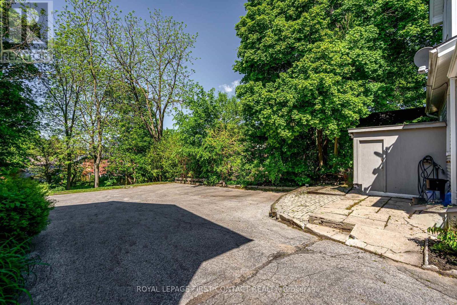 












14&16 PEEL STREET

,
Barrie,




Ontario
L4M3K8

