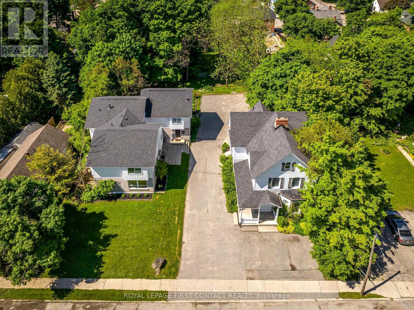 












14&16 PEEL STREET

,
Barrie,




Ontario
L4M3K8

