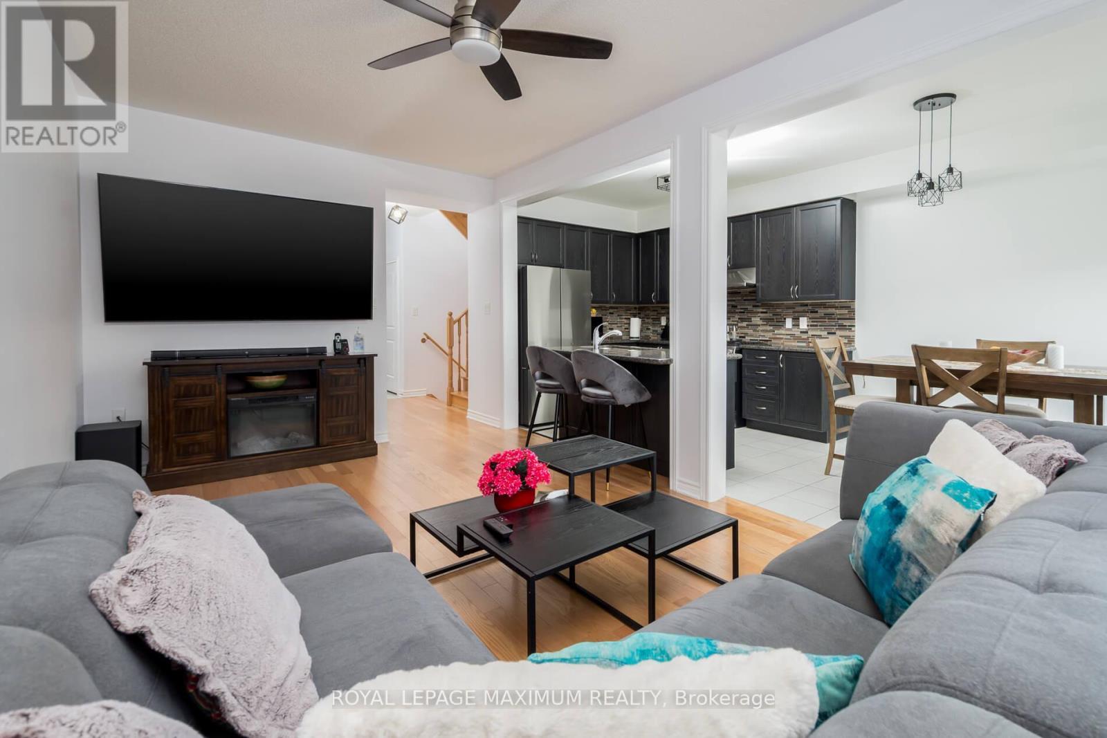 












1518 FARROW CRESCENT

,
Innisfil,




Ontario
L9S0L6

