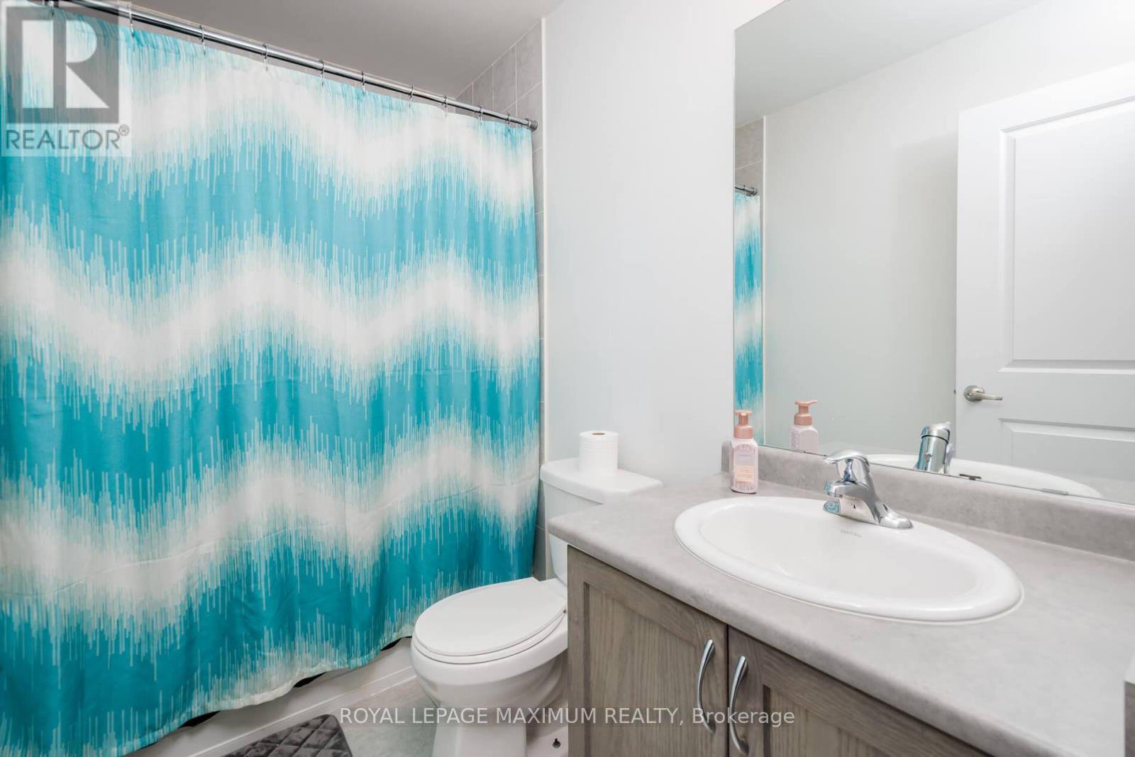 












1518 FARROW CRESCENT

,
Innisfil,




Ontario
L9S0L6

