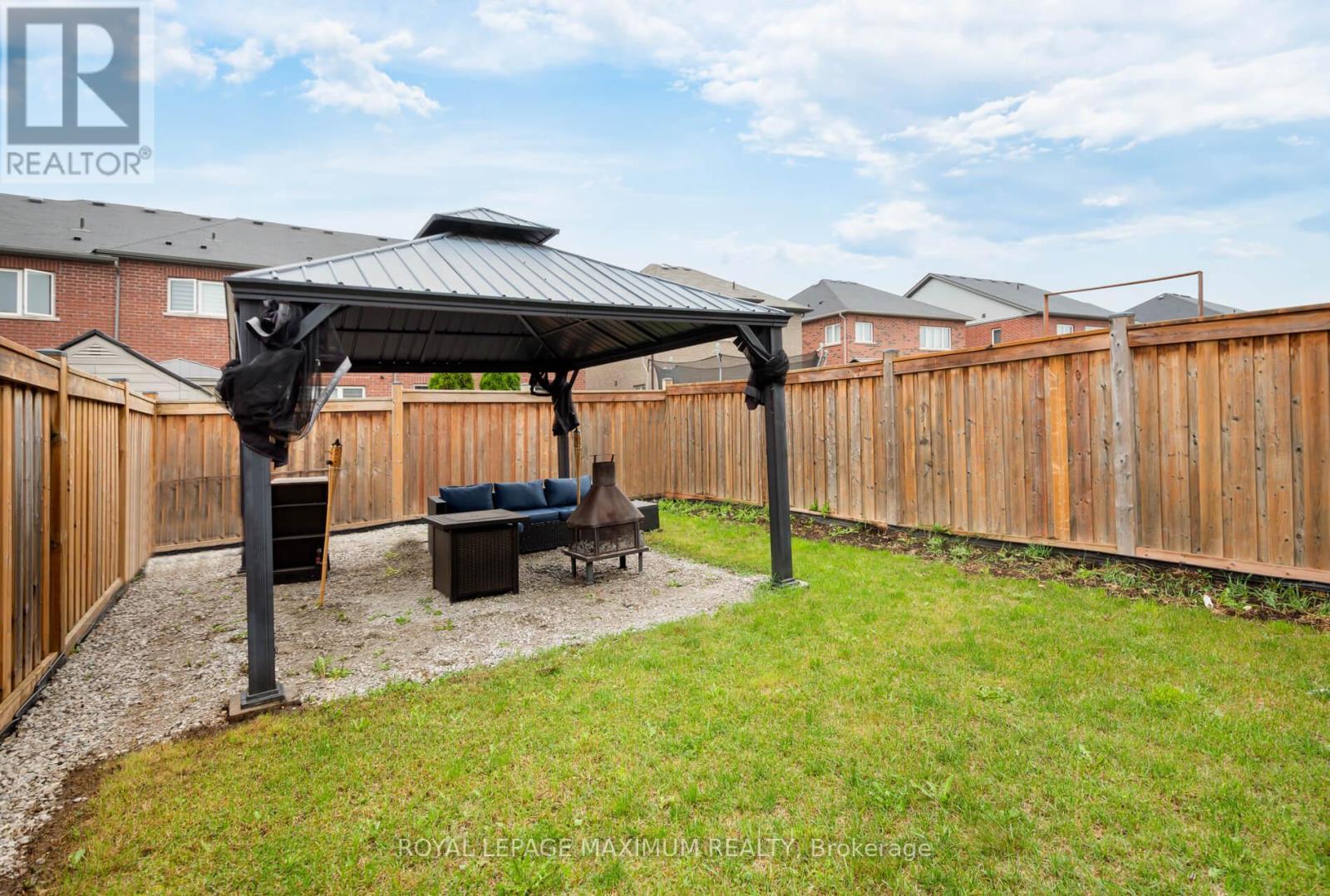 












1518 FARROW CRESCENT

,
Innisfil,




Ontario
L9S0L6

